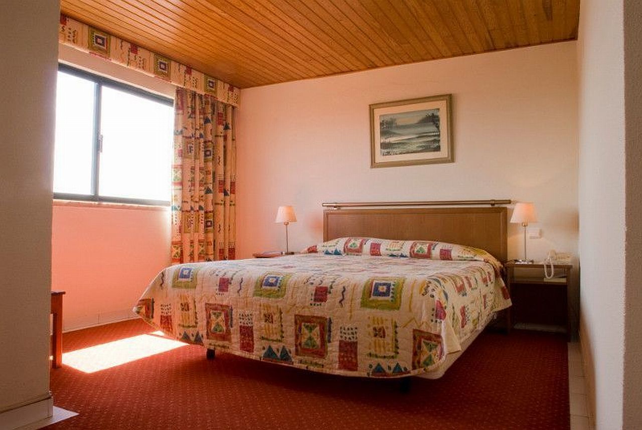 Holiday Inn Express & Suites Lisbon - Principe Real By Ihg Rom bilde