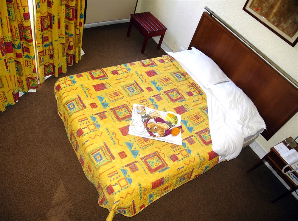 Holiday Inn Express & Suites Lisbon - Principe Real By Ihg Eksteriør bilde