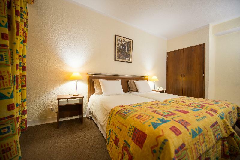 Holiday Inn Express & Suites Lisbon - Principe Real By Ihg Eksteriør bilde